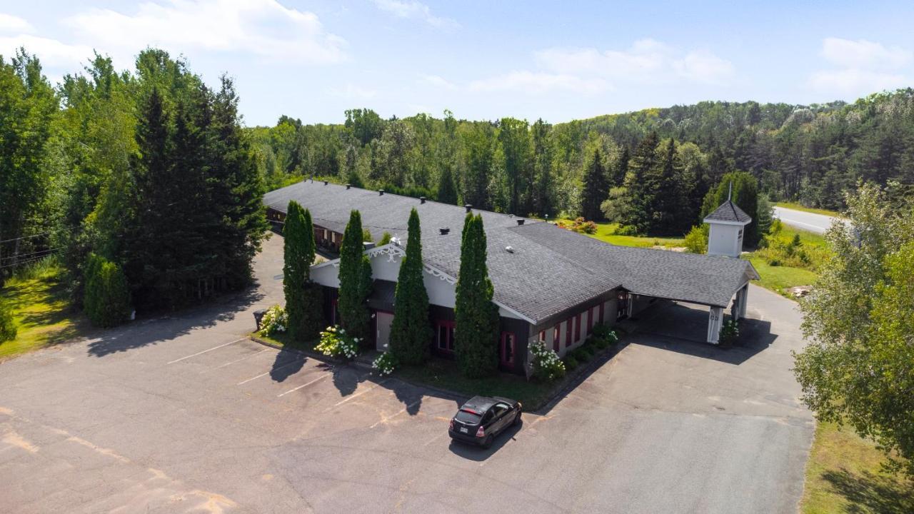 Auberge Pique Nique Shawinigan Exterior foto
